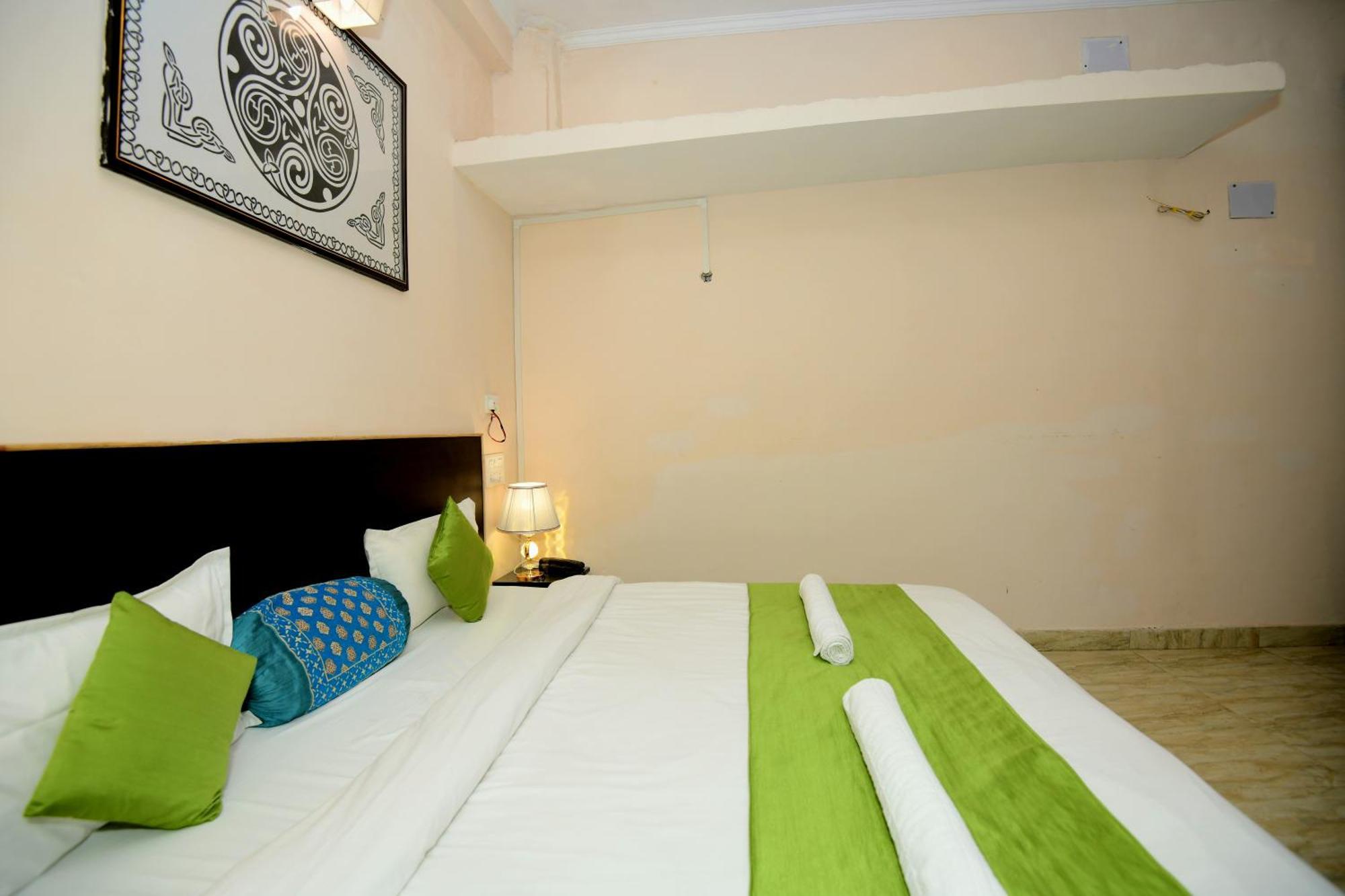 Ap Palace Hotel, Ayodhya Esterno foto